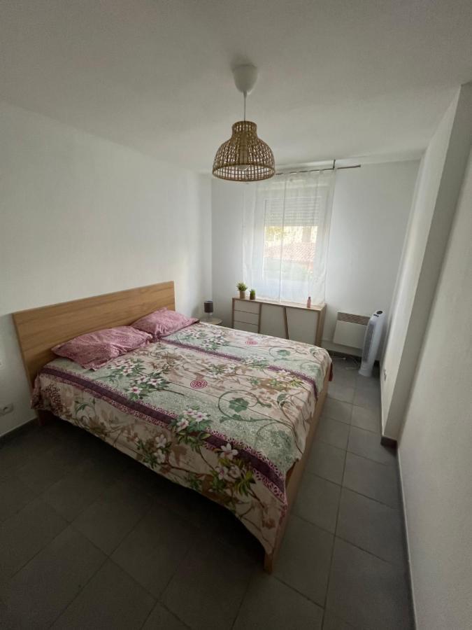 Joli Appt 45 M2 Avec Terrasse Apartment ลูเนล ภายนอก รูปภาพ